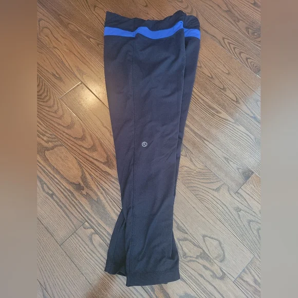 Capris, great condition, medium - Picture 3 of 5